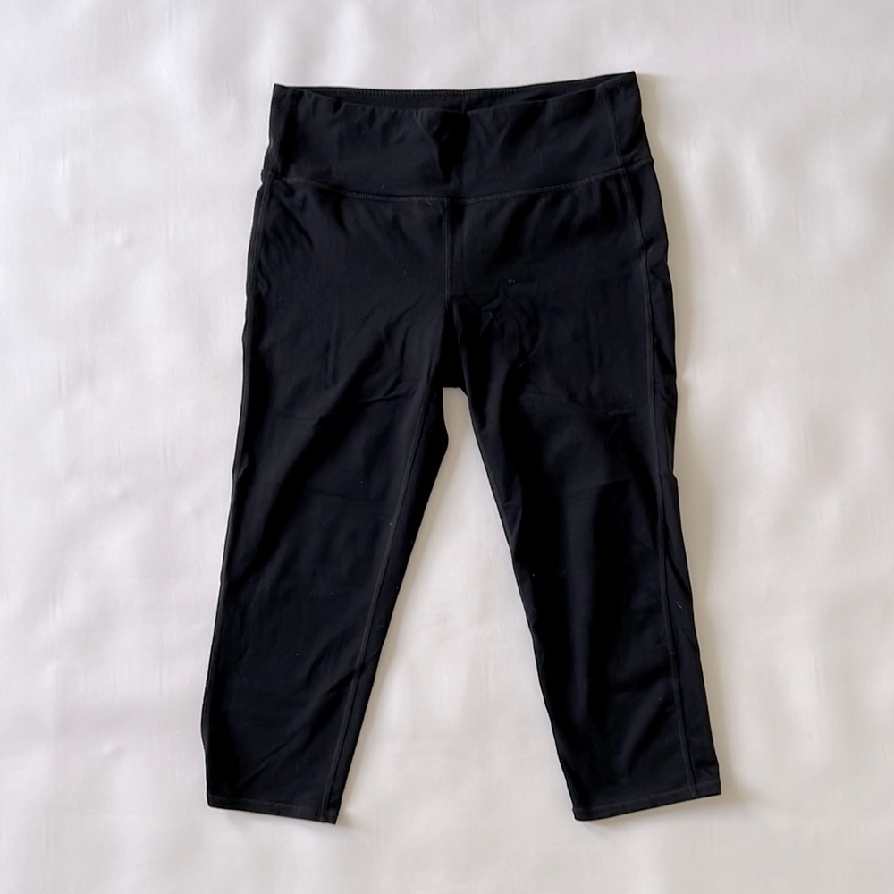 Athleta Cropped Black Leggings